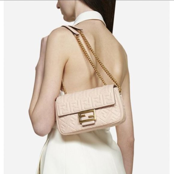🌟 BRAND NEW Authentic Fendi Baguette Chain Midi - Pale Pink Leather (NWT) 💼 - Picture 1 of 10